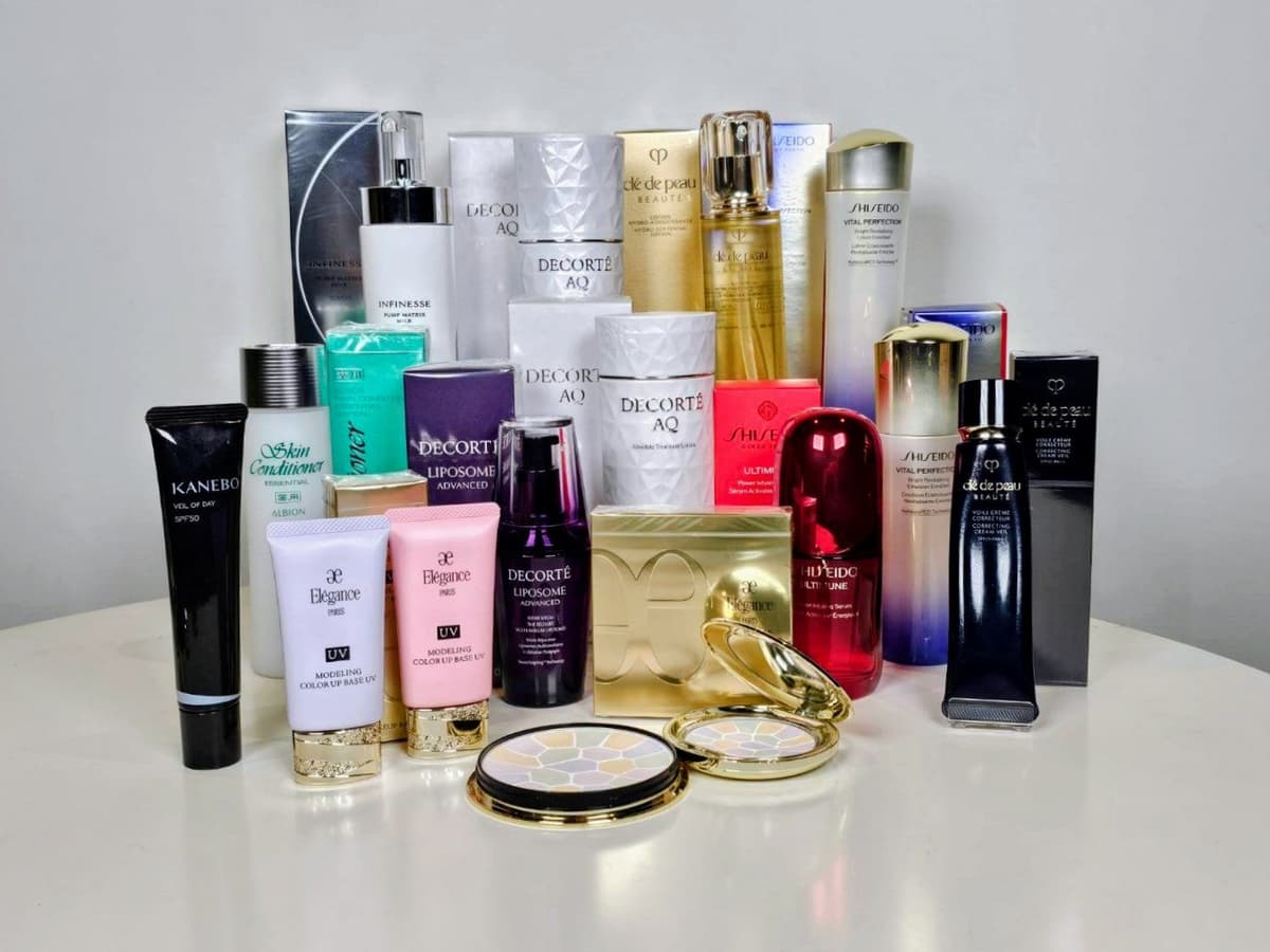 Sample gift with purchase of 15,000 yen or more