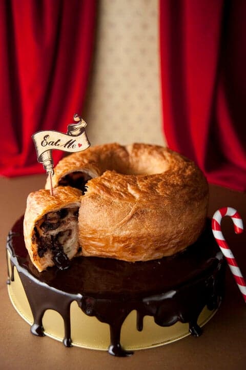 HEART BREAD ANTIQUE