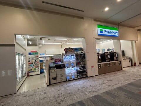 FamilyMart