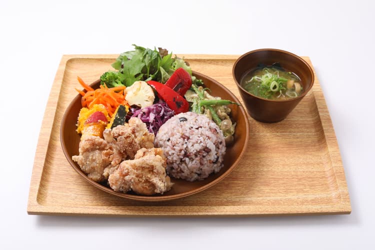 TORIMARU SHOKUDO × TANITA CAFE