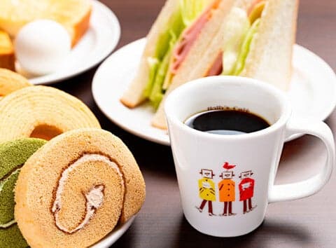 Holly's Cafe