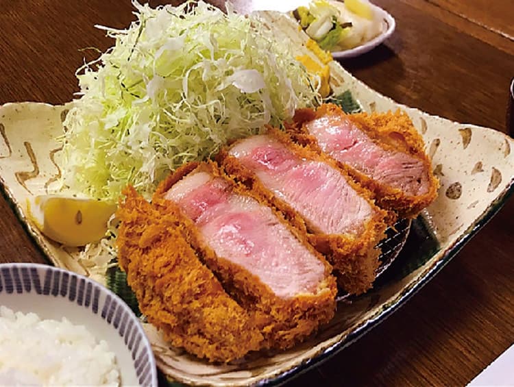 Tomikinton
